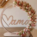 Houten droogbloemkrans / flowerhoop met "mama"