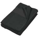 Kariban K113 badlaken in kleur Dark Grey, personaliseerbaar met borduring
