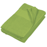 Kariban K113 badlaken in kleur Lime, personaliseerbaar met borduring