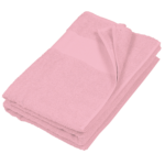 Kariban K113 badlaken in kleur Pale Pink, personaliseerbaar met borduring