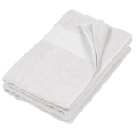 Kariban K113 badlaken in kleur White, personaliseerbaar met borduring